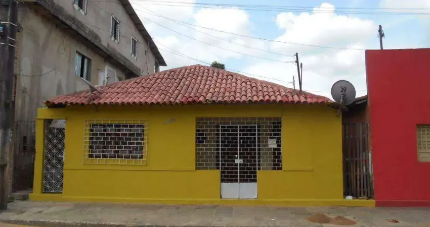 Casa com 3 dormitórios à venda, 68 m² por R$ 220.000,00 - ABC - Moreno/PE