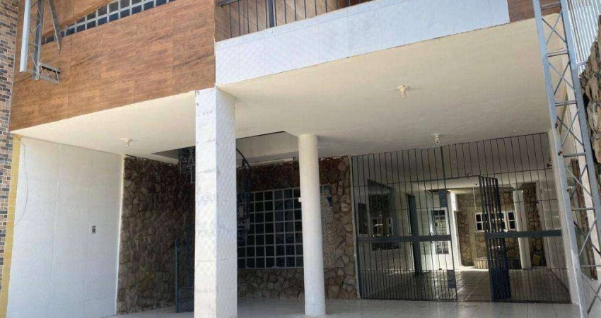 2 Casas Conjugadas com Piscina e Lazer – 460m² para Moradia ou Comércio