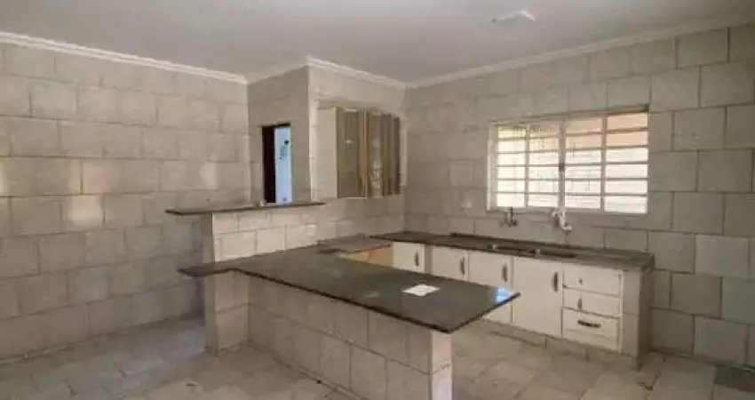 Casa para aluguel, 4 quartos, 1 suíte, 2 vagas, Loteamento Residencial Carangola - Pindamonhangaba/SP