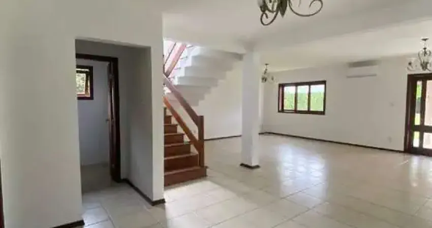 Casa à venda, 4 quartos, 2 suítes, 2 vagas, colonial vilage - pindamonhangaba/sp