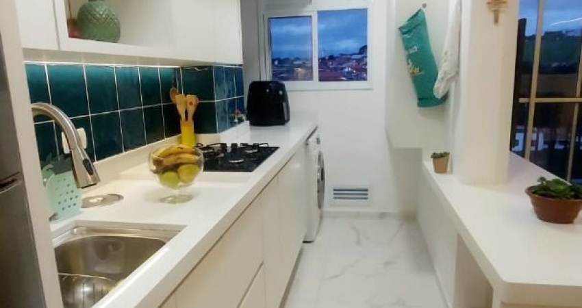 Lindo apartamento com planejados no Condomínio Residencial Flora Eccoviver.