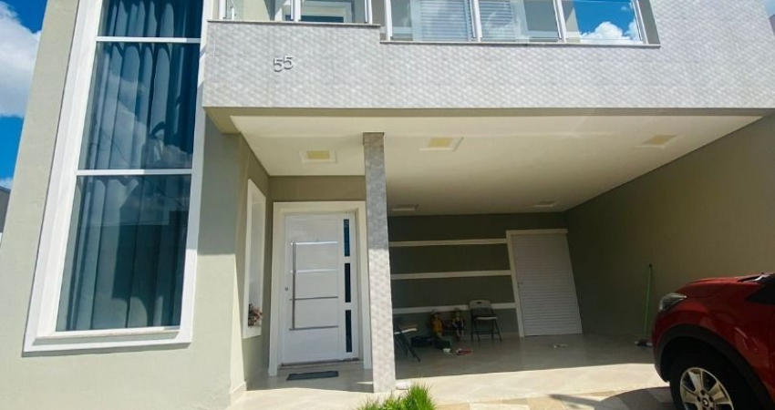 Lindo sobrado no condomínio de alto padrão Golden Park.
