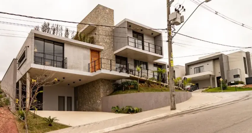 Bem-vindo a um refúgio de harmonia em sintonia com a natureza: uma casa sustentável que não apenas respeita o meio ambiente, mas também promove um estilo de vida saudável.