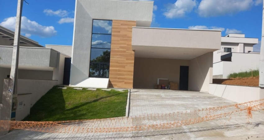 Casa à venda no Residencial Fogaça  Jacareí | Alto Padrão | Área gourmet | Condomínio com piscina e lazer completo!