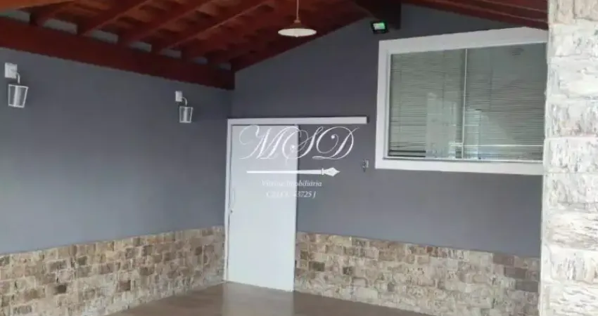 Maravilhosa casa no villa branca, bairro nobre com ótima localização.