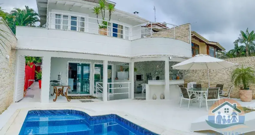 EXCELENTE IMÓVEL ALTO PADRÃO MOBILIADO E DECORADO NA PRAIA DA COCANHA EM CARAGUATATUBA