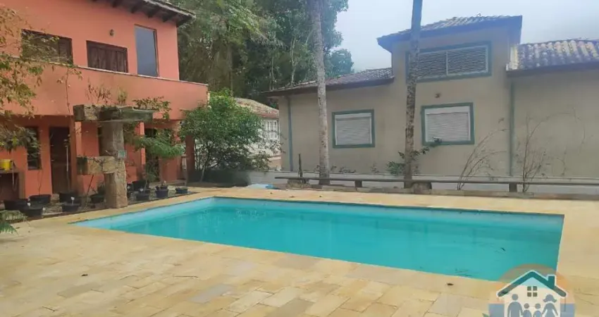 Excelente sobrado para venda no condomínio em guaecá são sebastião!