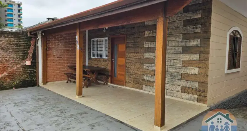 EXCELENTE OPORTUNIDADE DE IMÓVEL PRÓXIMO AO MAR LOCALIZADO NO BAIRRO MASSAGUAÇU!!