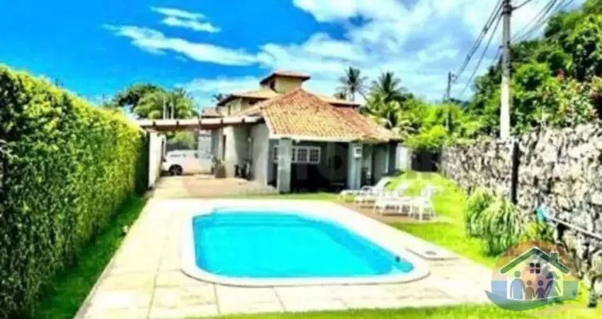 EXCELENTE IMÓVEL LOCALIZADO HÁ SESSENTA METROS DA PRAIA DE GUAECÁ EM SÃO SEBATIÃO!