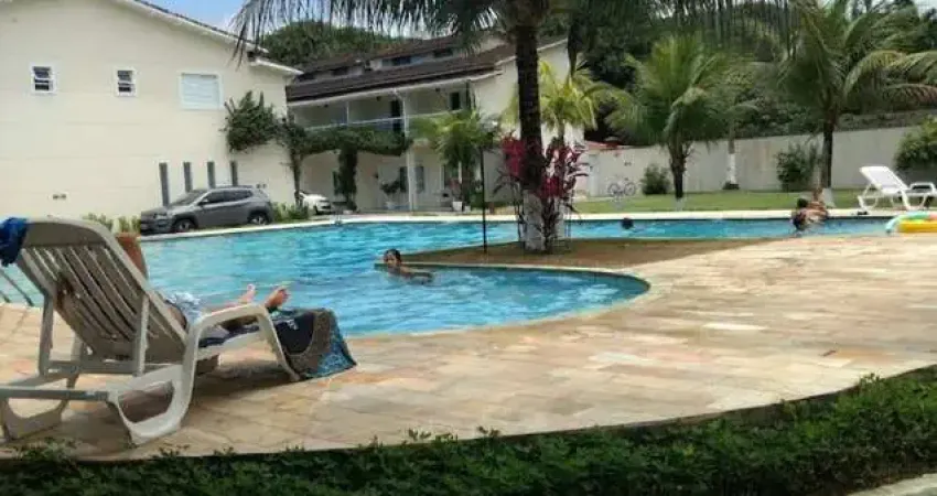 SOBRADO ALTO PADRÃO À VENDA NO CONDOMÍNIO VILLA DI PRADO LOCALIZADO EM JUQUEHY !