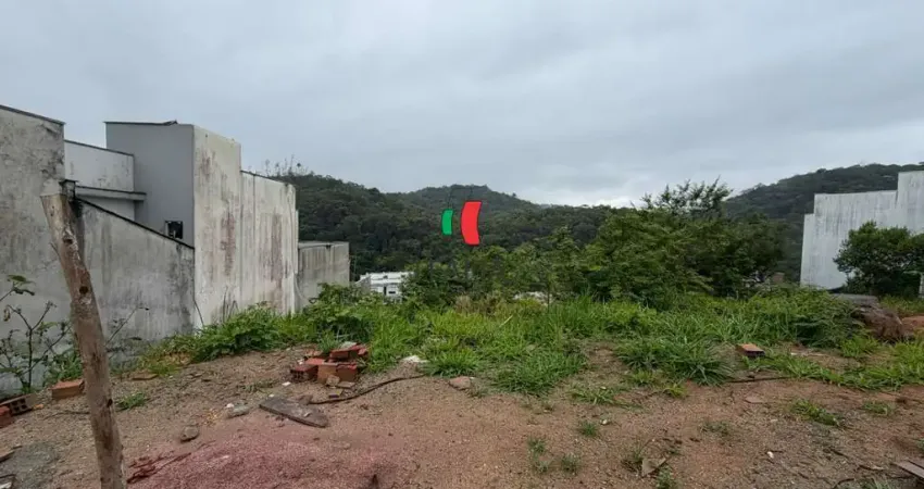 Terreno à venda na Rua Veneza, Águas Claras, Brusque