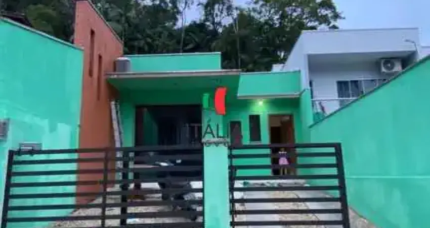 Casa com 3 quartos para alugar na Rua Leopoldo Klabunde, Paquetá, Brusque