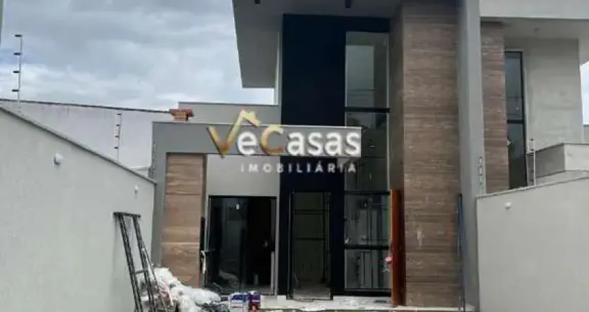Casa com 3 Quartos &#224; venda, 108m&#178; - Centro