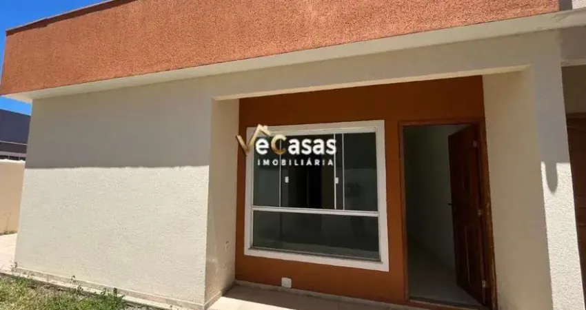 Casa linear 3 quartos com suíte em condomínio amplo quintal