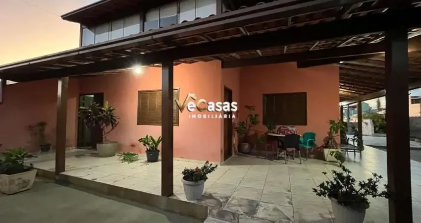 Casa Por Do Sol  Amplo Quintal com Piscina e terreno com Arvores Frutiferas