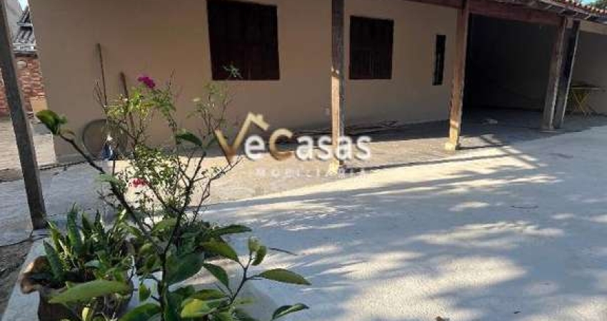 Casa com 2 quartos à venda na Rua Cambucí, 269, Jardim Mariléa, Rio das Ostras