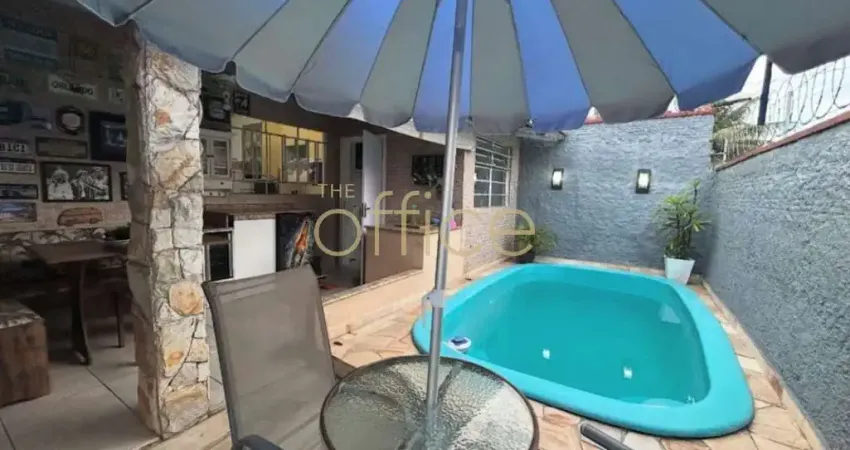 Casa à venda em Joinville-SC, Anita Garibaldi: 3 quartos, 1 suíte, 3 salas, 2 banheiros, 3 vagas de garagem, 144,97m².