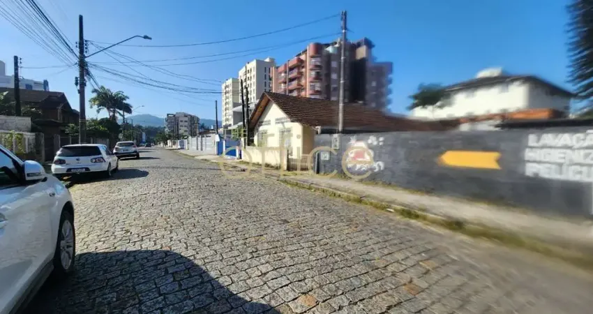 Terreno à venda no América, Joinville 