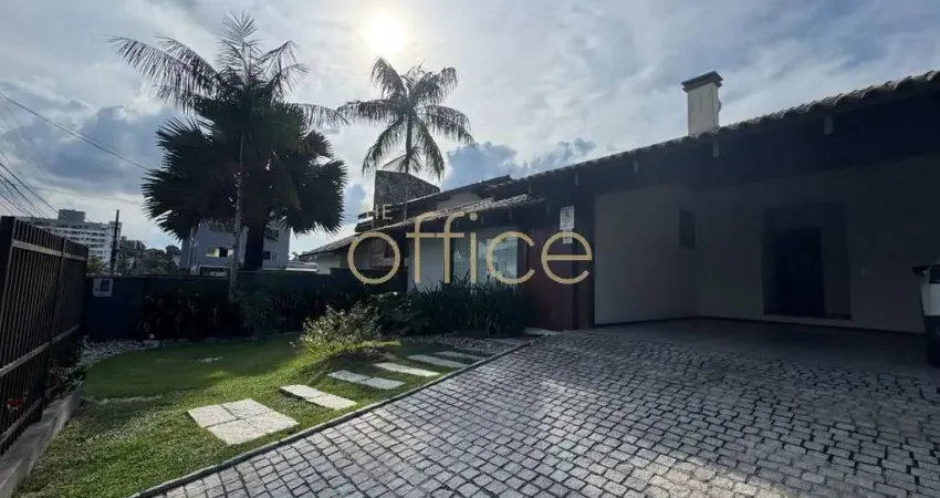 Casa com 3 quartos à venda no Saguaçu, Joinville 
