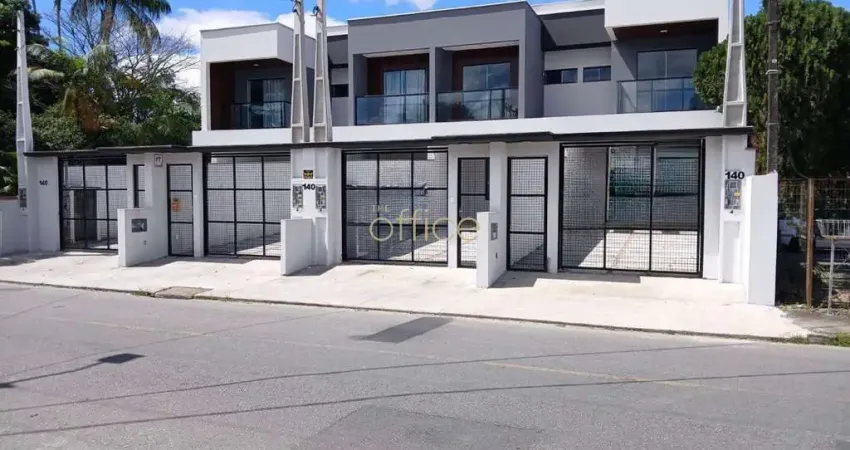 Casa com 3 quartos à venda no Bom Retiro, Joinville