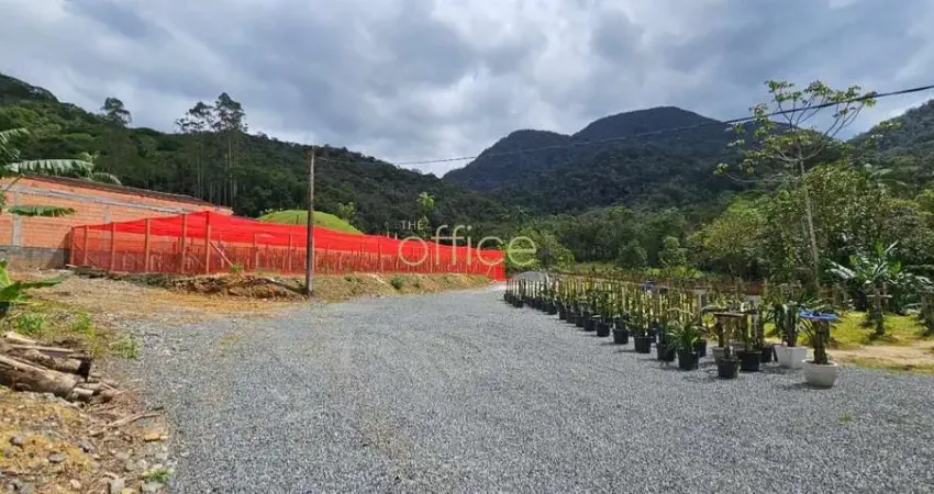 Chácara à venda em joinville-sc, bairro vila nova: imóvel ideal para seu refúgio na natureza!