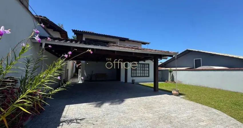 Casa com 3 quartos à venda no Floresta, Joinville