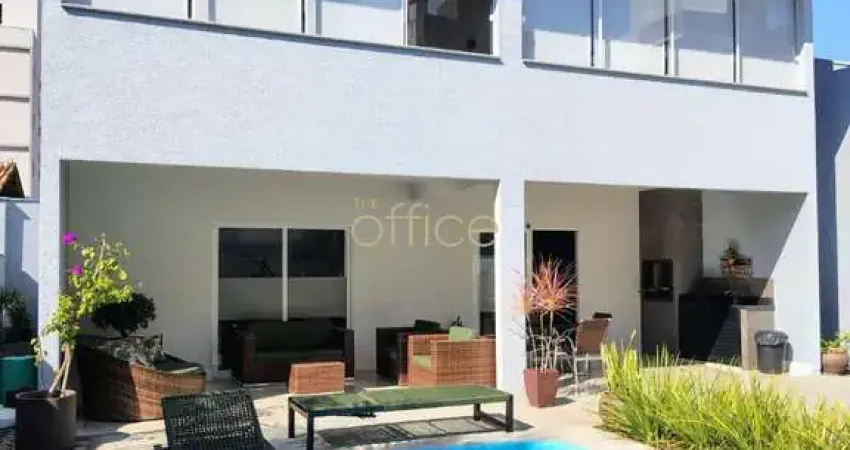 Sobrado a 250 m2 da praia das palmeiras em balneário piçarras