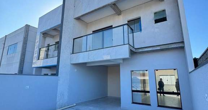 Casa com 3 quartos à venda na rua Humberto Pederneira, Meia Praia, Navegantes