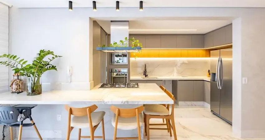Apartamento a venda Spot Marista , com 2 suítes , mobiliado e pronto para morar