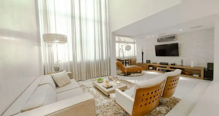 Duplex com 252 m2, com 4 suítes, no Setor Bueno. Amplitude, localização e conven