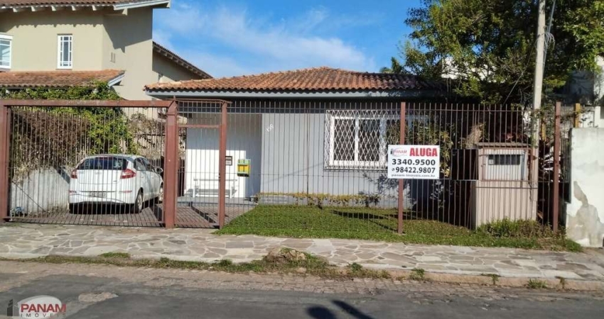 Casa com 3 quartos para alugar na Rua General Nestor Silva Soares, 198, Três Figueiras, Porto Alegre