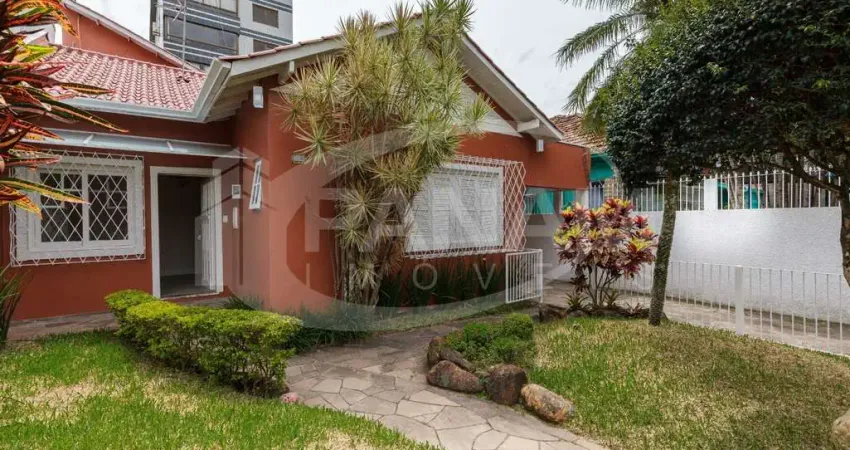 Casa com 3 quartos à venda na Travessa Antilhas, 64, Jardim Lindóia, Porto Alegre