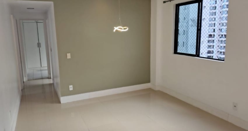 Apartamento com 3 Quartos para alugar no Alto do Itaigara