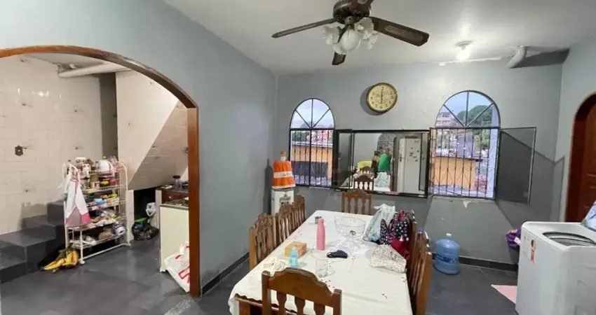 CASA DUPLEX A VENDA EM PETRÓPOLIS - MANAUS- AMAZONAS