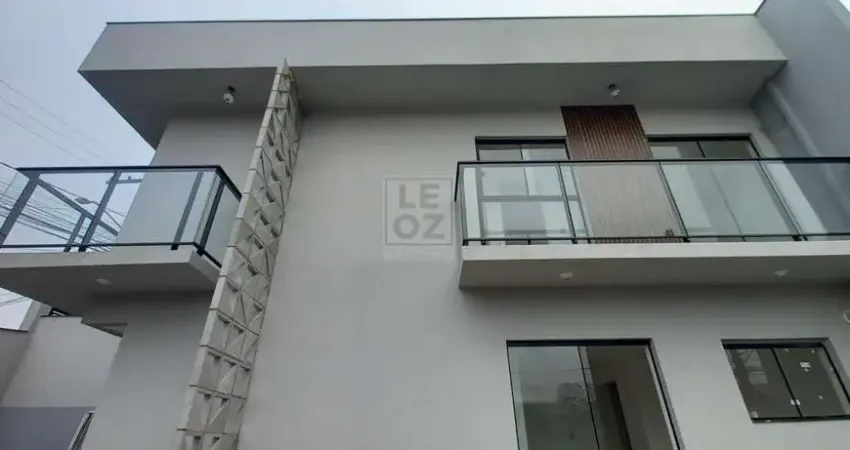 Casa Geminada para Venda em Joinville, Floresta, 2 dormitórios, 1 suíte, 3 banheiros, 2 vagas