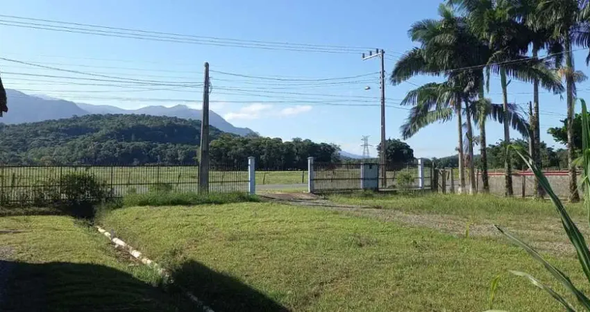 Sítio / chácara para venda em joinville, rio bonito, 2 dormitórios, 1 banheiro, 1 vaga