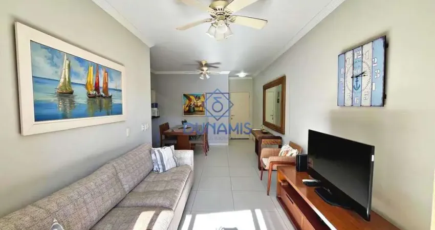 Apartamento reformado á venda na praia do tombo a 01 quadra do mar