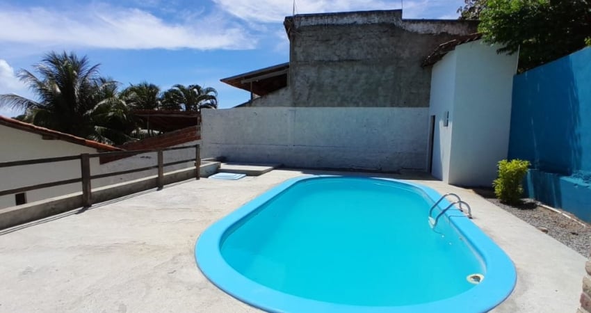 Compre uma casa ampla em Capim Macio, quarto+suíte, piscina, churrasqueira.