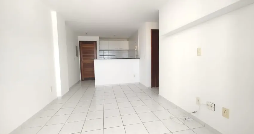 Apartamento no conjunto ponta negra, a 550 m da praia, 2 quartos