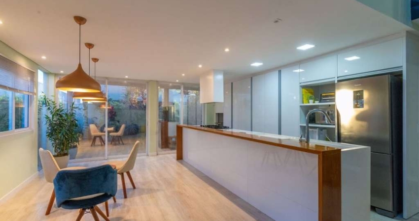 Sobrado com 4 dormitórios à venda, 273 m² por R$ 1.495.000,00 - Jardim Morumbi - Londrina/PR