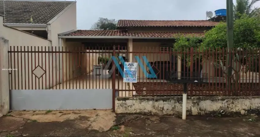 Casa para Venda em Londrina, Jardim Espérança, 3 dormitórios, 1 suíte, 2 banheiros, 1 vaga