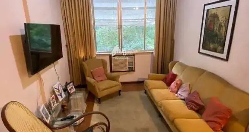 Excelente apartamento com 4 quartos e dependências em copacabana .