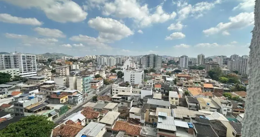 Apartamento de 2 quartos no condomínio East Side - Todos os Santos