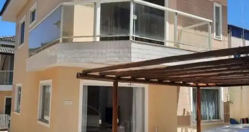 Casa em condomínio fechado com 4 quartos para alugar no Ipitanga