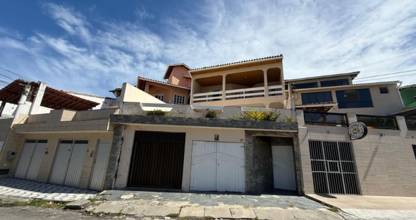 Excelente Casa Solta 5/4 dormitórios em Stella Maris - Salvador
