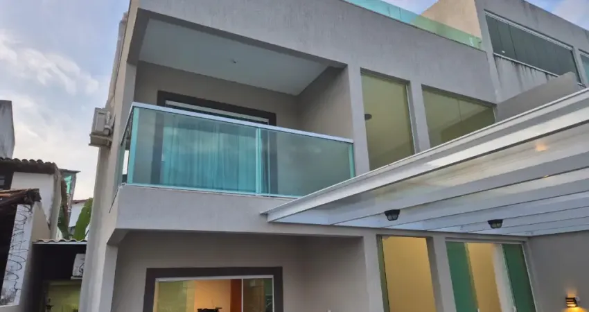 Casa Porteira fechada com energia solar 4/4 suítes cobertura em Vilas do Atlântico
