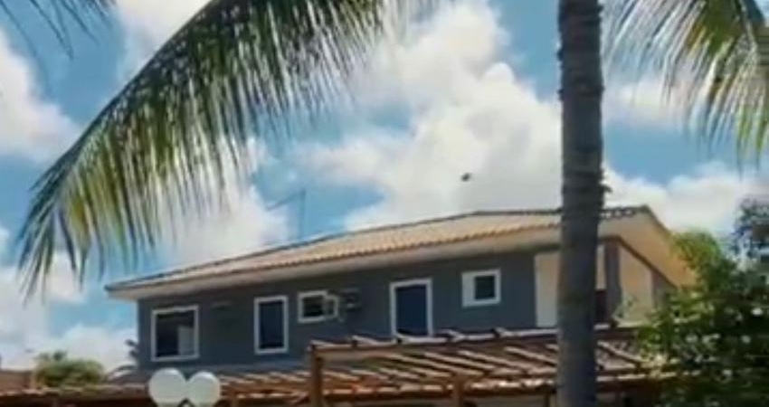Locação - Casa solta MIRAGEM 5/4 - EXCELENTE LOCALIZAÇÃO!