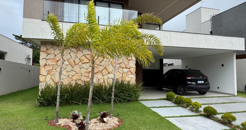 Casa no Alphaville Litoral Norte 3 com Energia Solar