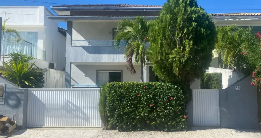 Condomínio Univillas 5/4 dormitórios Porteira fechada Lauro de Freitas