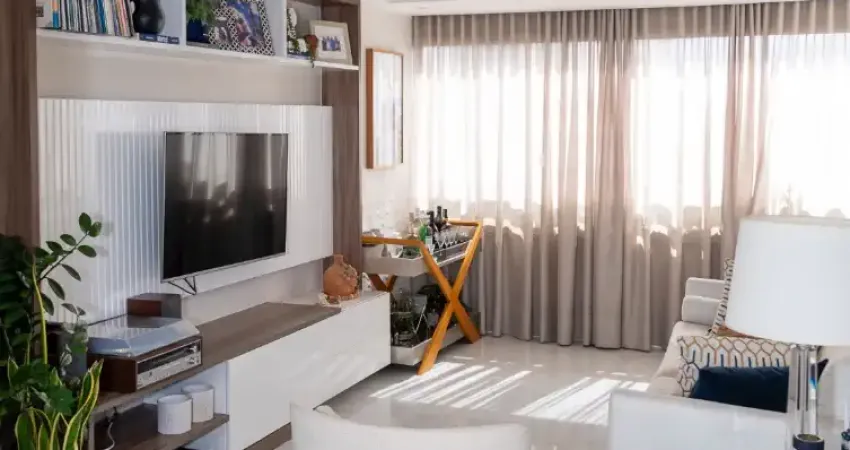 Apartamento reformado 2/4 no jardim apipema  plínio moscoso